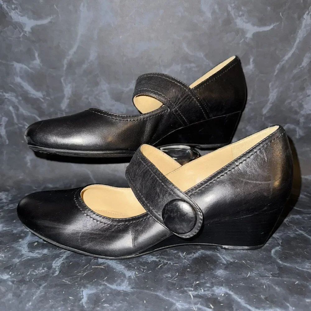 ECCO Black Leather Mary Janes Wedge Pumps Heels Shoes Womens Size 9-9.5 (40)
